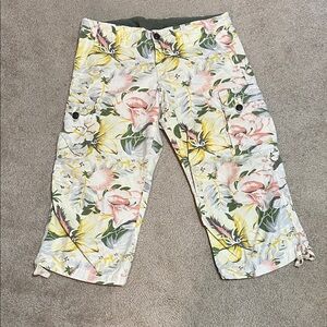 Early 2000s Tropical Floral Cargo Capris